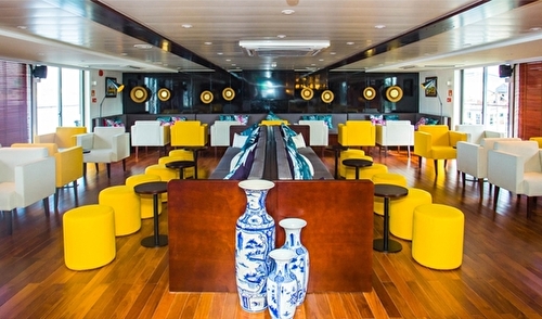 Lounge Bar